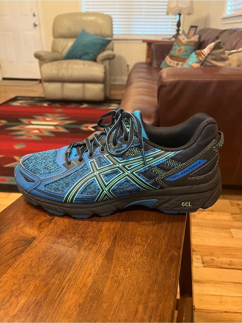 Asics Gel-Venture 6 Women’s Athletic Shoe - size 9 Blue/Teal/Black